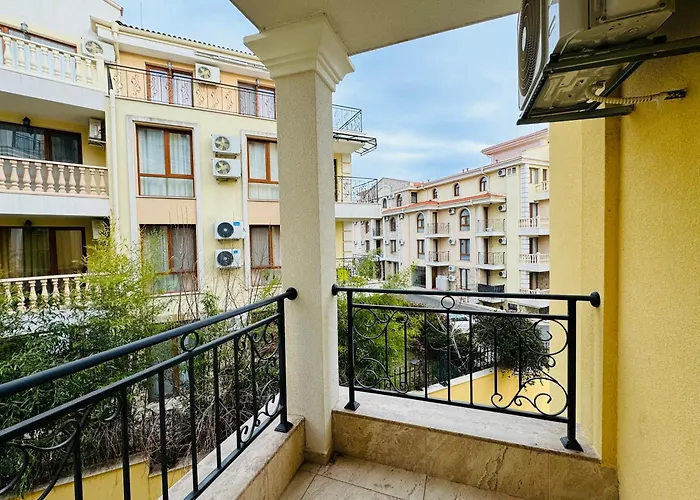 Horizon 18 'б' Apartment