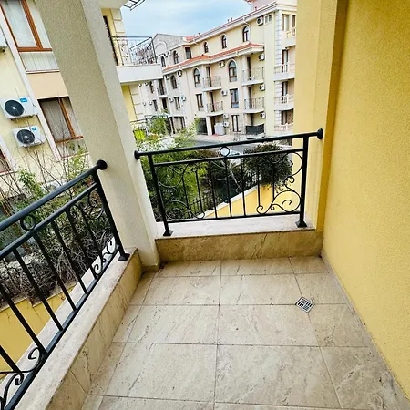 Apartman Horizon 18 'б' *